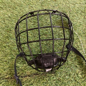 Large Senior CCM FM70 Cage (Used)
