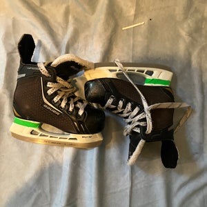 Youth Bauer Supreme One.4 Hockey Skates Regular Width 13 (Used)