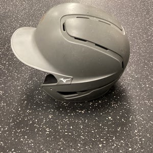Mizuno (Used) Gray Batting Helmet