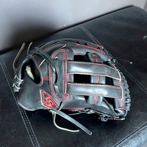 Louisville Slugger Right Hand Throw Outfield TPX Baseball Glove 13" (Used)