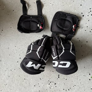 CCM Tacks AS 550 Gloves 8" (Used) And CCM Elbow pads Youth small