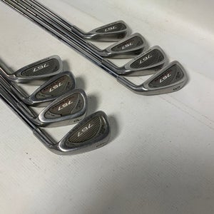 (Used) Right Handed Men's Regular Flex Steel Shaft 8 Pieces Iron Set