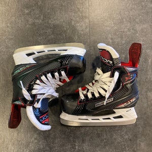 Youth Bauer Vapor X2.7 Hockey Skates Regular Width 13 (Used)