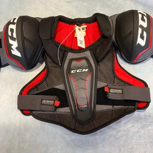 SR Medium CCM FT370 Shoulder Pads (Used)
