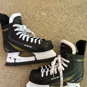 Senior CCM CCM 1052 Hockey Skates | Size 7