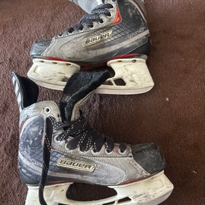 Bauer 4d / US 5 size ice hockey skates