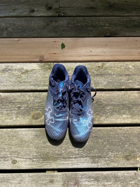 Men's  Size M 8.5 (W 9.5) Under Armour Low Top Blur Turf Cleats (Used)