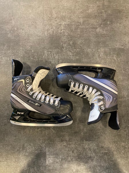 Senior Bauer Vapor X3.0 LE Hockey Skates Extra Wide Width 8.5 (Used)