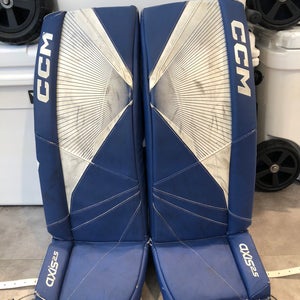 30"+1 Junior CCM Axis 2.5 Goalie Leg Pads (Used)