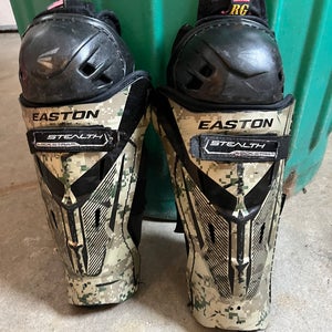 Junior Easton Stealth 55S 11" Shin Pads (Used)