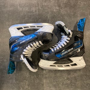 Senior Bauer X Hockey Skates Regular Width Size 6 (Used)