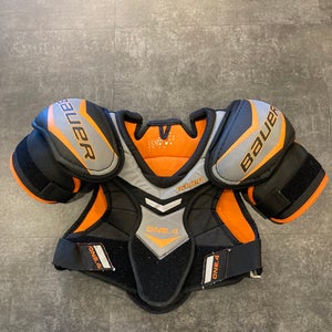 Medium Junior Bauer Supreme One.4 Shoulder Pads (Used)