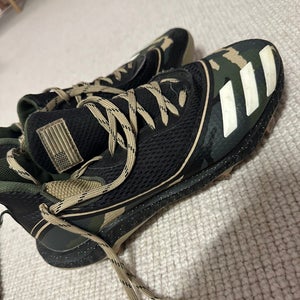 Limited Edition Men's Size M 9.0 (W 10.0) Adidas Camo Icon (Used)