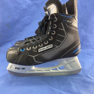 New Bauer Nexus N77 Hockey Skates Size 6R