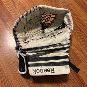 Reebok 14K Full Right (Used)