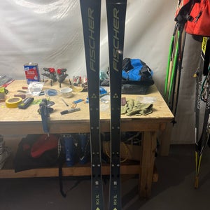 Unisex 2021 Fischer 165 cm Racing RC4 World Cup SL Skis Without Bindings (Used)