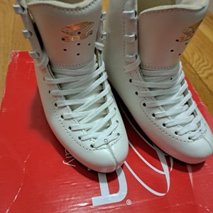 EDEA Overture Figure Skates C Junior 13.5 (New)