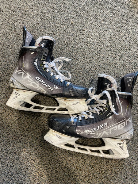 Bauer Vapor Hyperlite Hockey Skates | Senior 9.5 (Regular)