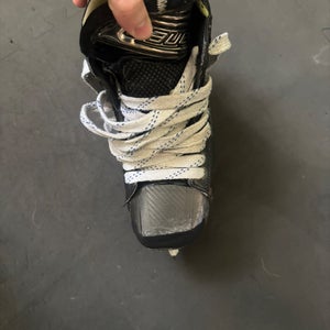 Bauer Pro Hockey Goalie Skates Regular Width Size 6.5 (Used)