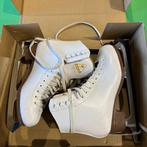 Jackson Ultima Excel Figure Skates Adult 5.5