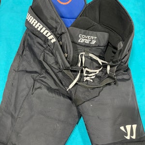Black Senior Medium Warrior Covert QRE 3 Hockey Pants (Used)