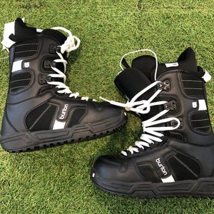 Women's 7.0 Burton Coco Snowboard Boots (New)