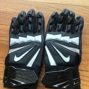 Nike Hyperbeast Adult XL Lineman Gloves $80 Retail New Without Packaging