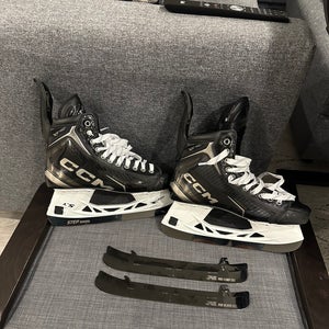 CCM Tacks XF Pro Hockey Skates Regular Width 9.5 (New)