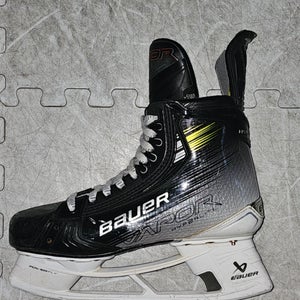 Bauer Hyperlite 2 Skates size 8 fit 2
