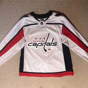 White Men's Medium  Jersey (Used)