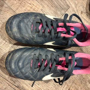 Kids Youth Nike Tempo Cleats (Used)