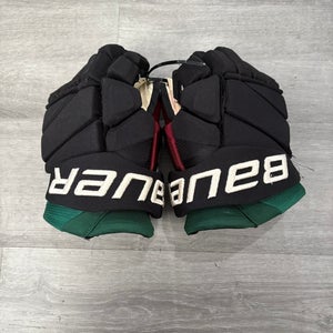 Arizona Coyotes Game Worn Bauer Vapor Hyperlite Gloves 13" Pro Stock (Used)