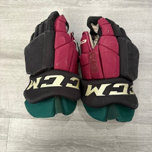 Arizona Coyotes Game Worn #79 CCM HGTKPP Gloves 14" Pro Stock (Used)