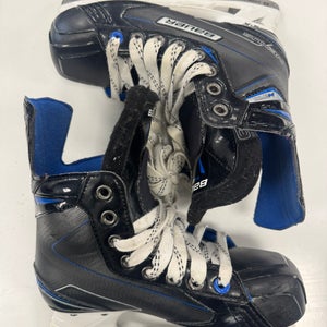 Bauer Nexus N2700 Hockey Skates Size 3.5 (Used)