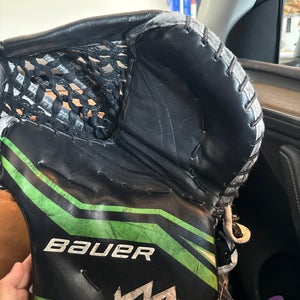 2023 Bauer Regular Vapor Hyperlite 2 Pro Stock (Used)