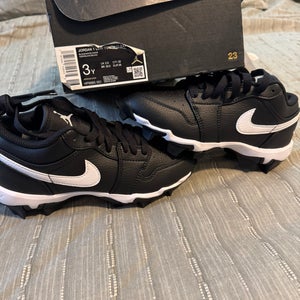 Black Kid's Youth  Air Jordan Low Top (New)