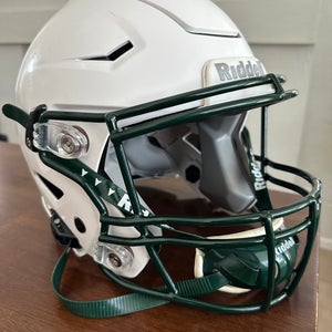 Youth Medium Riddell SpeedFlex Helmet (Used)