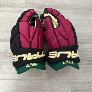 Arizona Coyotes McBain Game Worn True Catalyst 9X Pro Gloves 14" Pro Stock (Used)