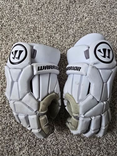 Warrior Burn Lacrosse Gloves Medium (Used)