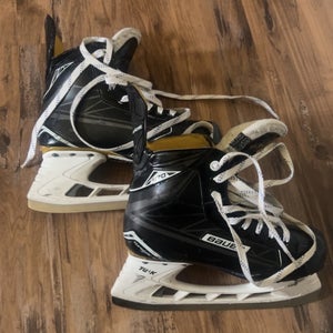 2017 Bauer Hockey Skates Regular Width  Pro Stock 6.5 (Used)