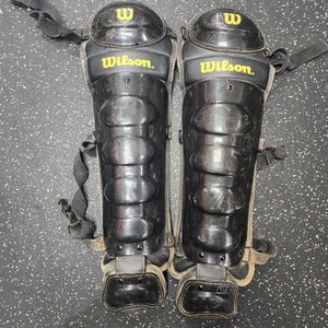 Used Wilson WTA 3480 Umpire Leg Guards 11849-S000026836