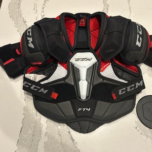 Junior Medium CCM Jetspeed FT4 Shoulder Pads (Used)