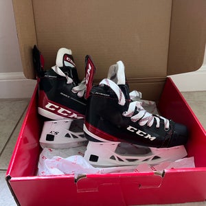 CCM JetSpeed Shock Hockey Skates Size 1.5 (New)