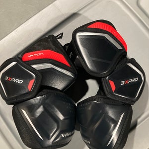 Medium Senior Bauer Vapor 3X Pro Elbow Pads (Used)