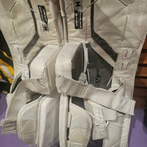 31" Bauer Supreme M5 Pro Goalie Leg Pads (Used)
