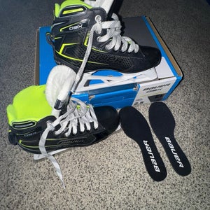 Bauer GSX Goalie skates 2.5 EE