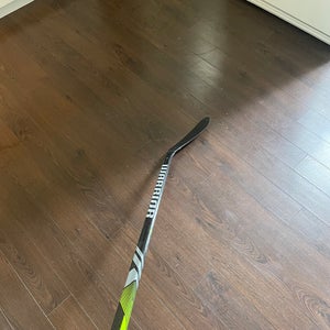Senior Warrior Alpha LX2 Right Handed Hockey Stick W28 (Used)