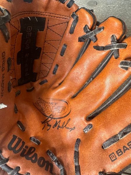 Wilson Baseball Glove Greg Maddux 10.5 Wilson Baseball Glove Greg Maddux 10.5