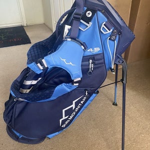 New 2025 Sun Mountain 4.5 14 Way VLO Stand Bag Calvary / Navy