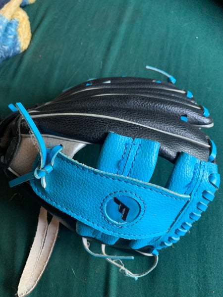Used Franklin Inferno Teeball Bat / Franklin Inferno 9 inches Glove